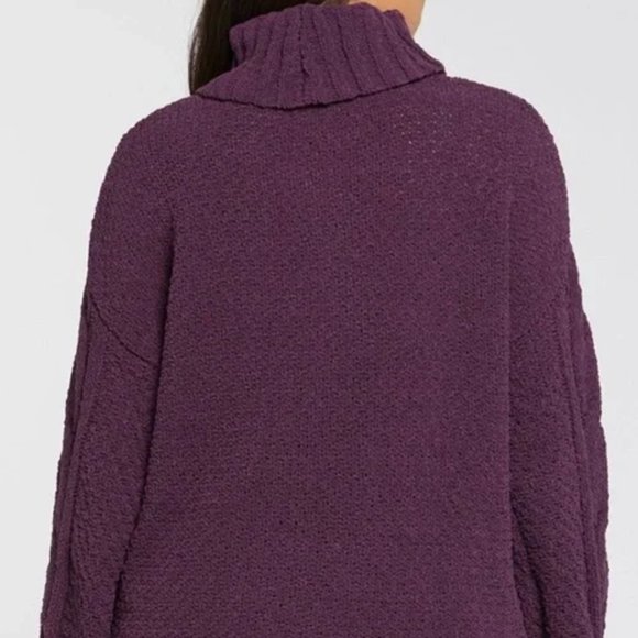 NWT Seven7 Chenille Turtleneck Sweater Blackberry Wine - Picture 2 of 4
